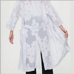 Aritzia Wilfred Durante Long Robe Jacket Jacquard Floral in White Size xs